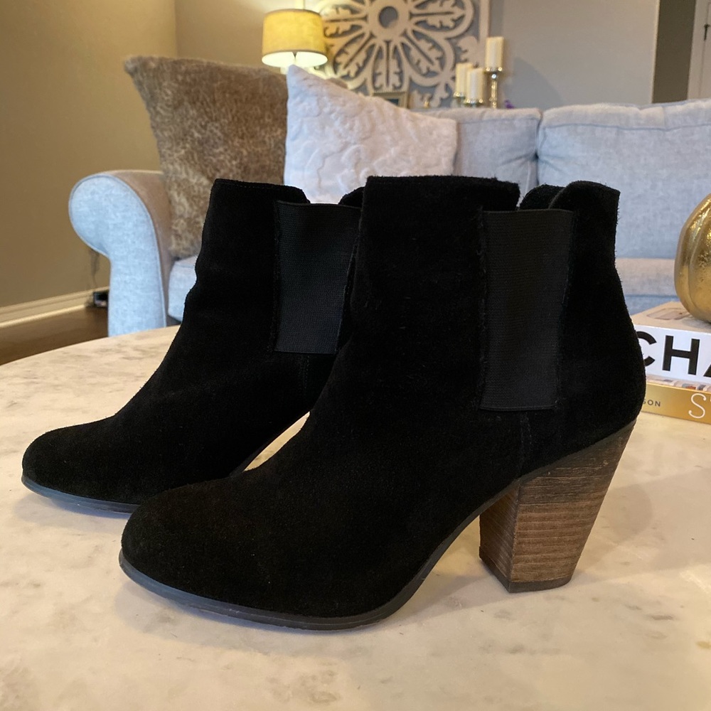 Size 6.5 Sole Society booties